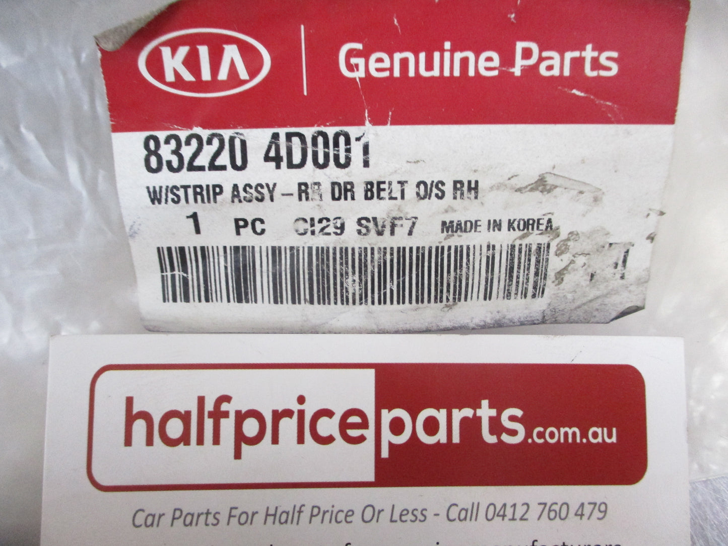 Kia Carnival Genuine Right Hand Rear (Drivers) Side Door Weather Strip New Part