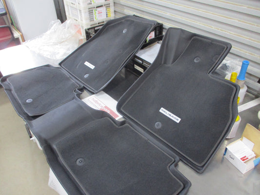 Hyundai Palisade LX2 PE Genuine All In One Deep Dish Rubber With Carpet Inserts New Part