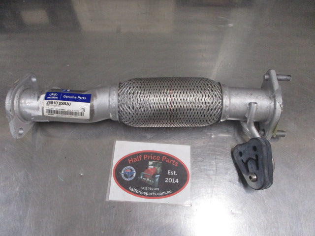 Hyundai Tucson Genuine Front Exhaust Muffler Pipe Assembly New Part