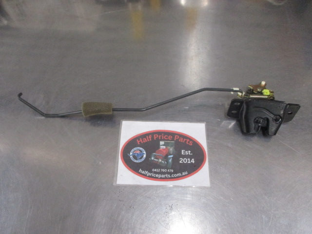 Hyundai Trajet Genuine Rear Tailgate Latch Assembly New Part