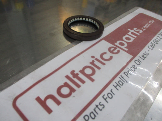 Toyota FJ Cruiser Genuine Transfer Case Oil Seal New Part