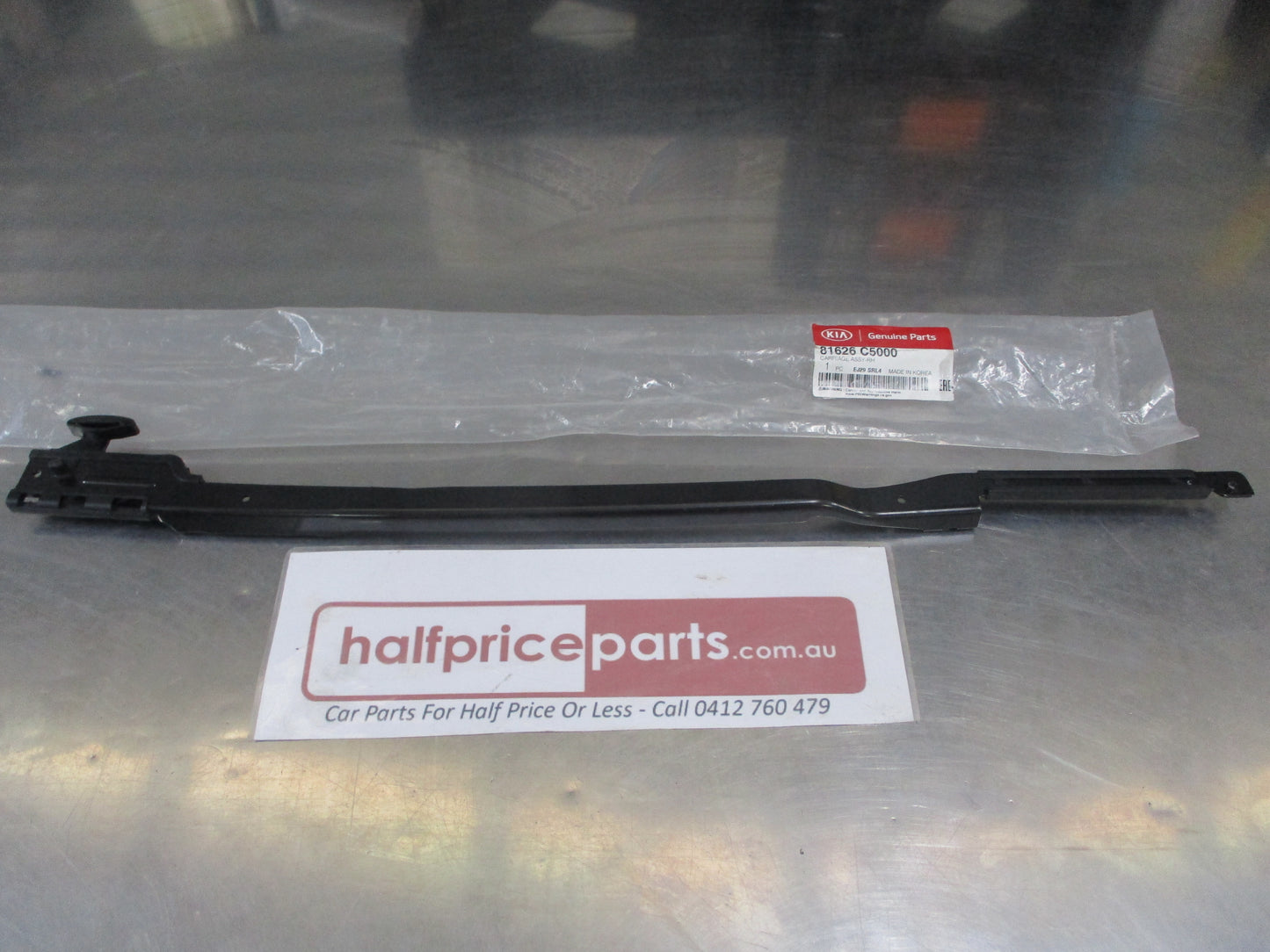 KIA Sorento Genuine Right Hand Sunroof Carrier Housing New Part