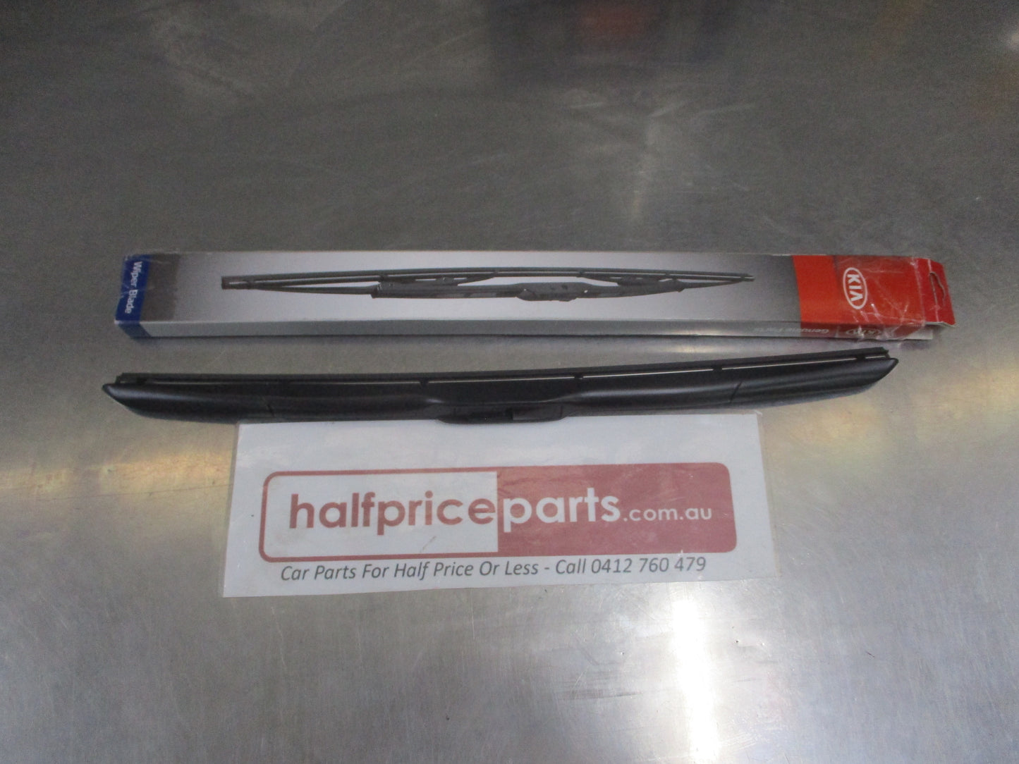 Kia Carnival/Optima/Sportage Genuine Front Passenger Side Wiper Blade Assembly New Part.