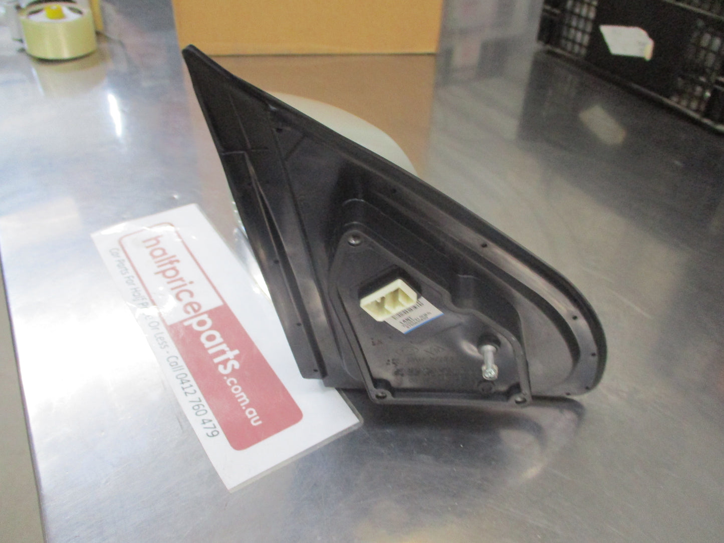 Kia Sorento Genuine Passenger Outer Mirror Assy Electric (Unpainted With Scalp) New Part