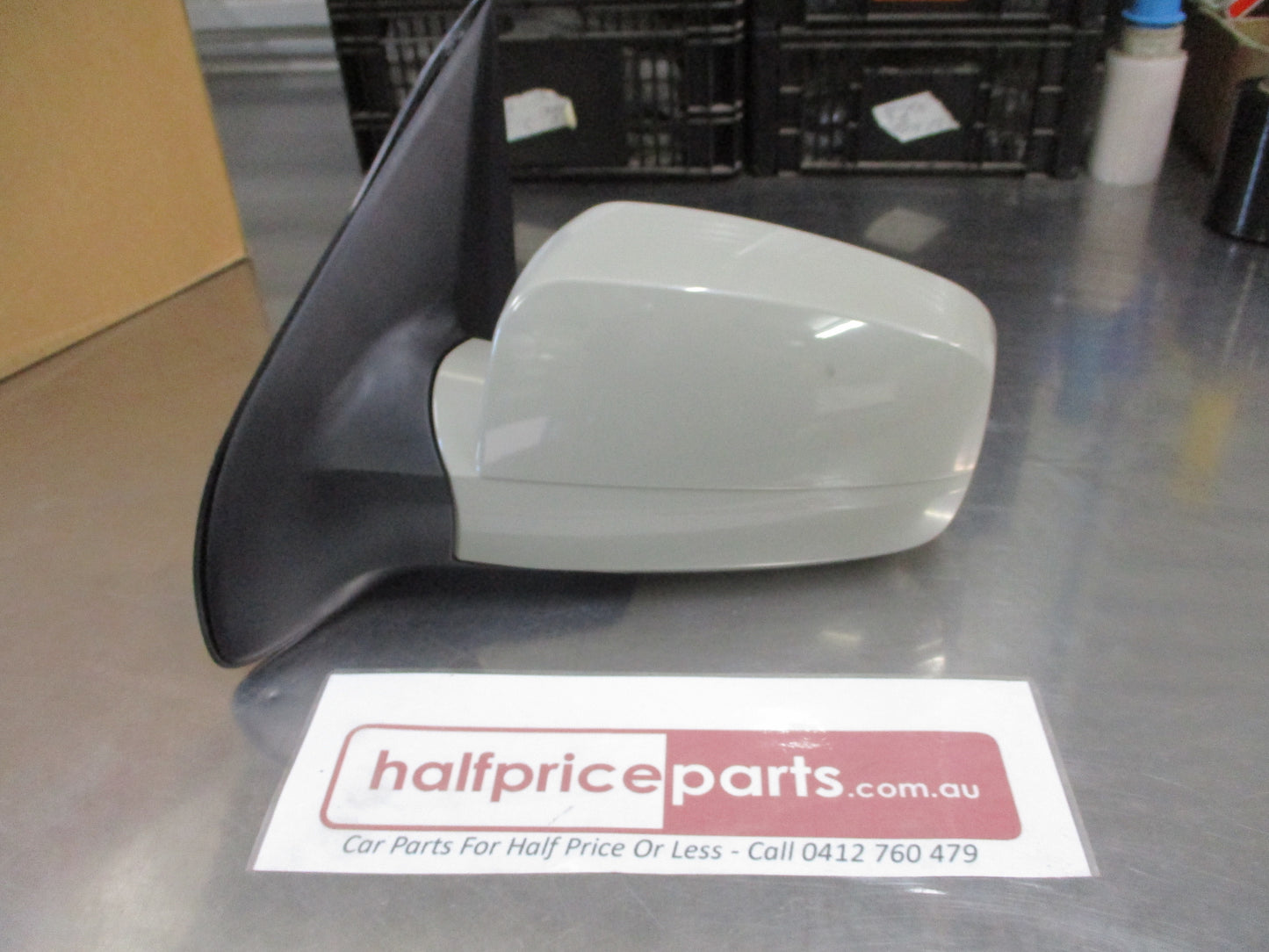 Kia Sorento Genuine Passenger Outer Mirror Assy Electric (Unpainted With Scalp) New Part