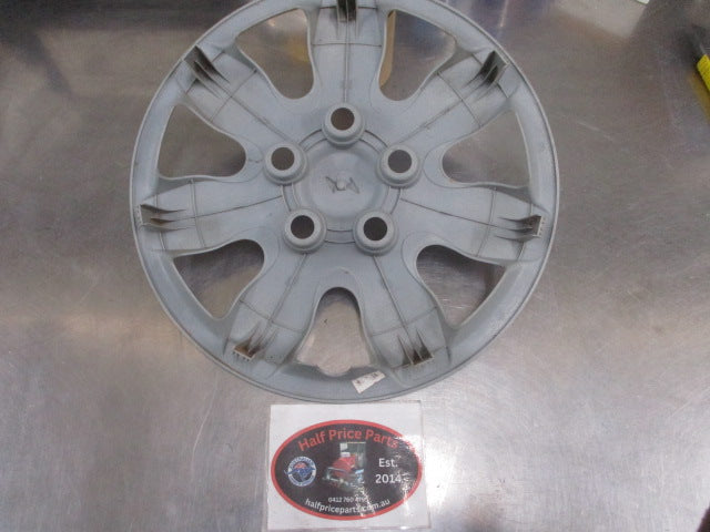 Hyundai Elantra Genuine Hub Cap VGC Used Part