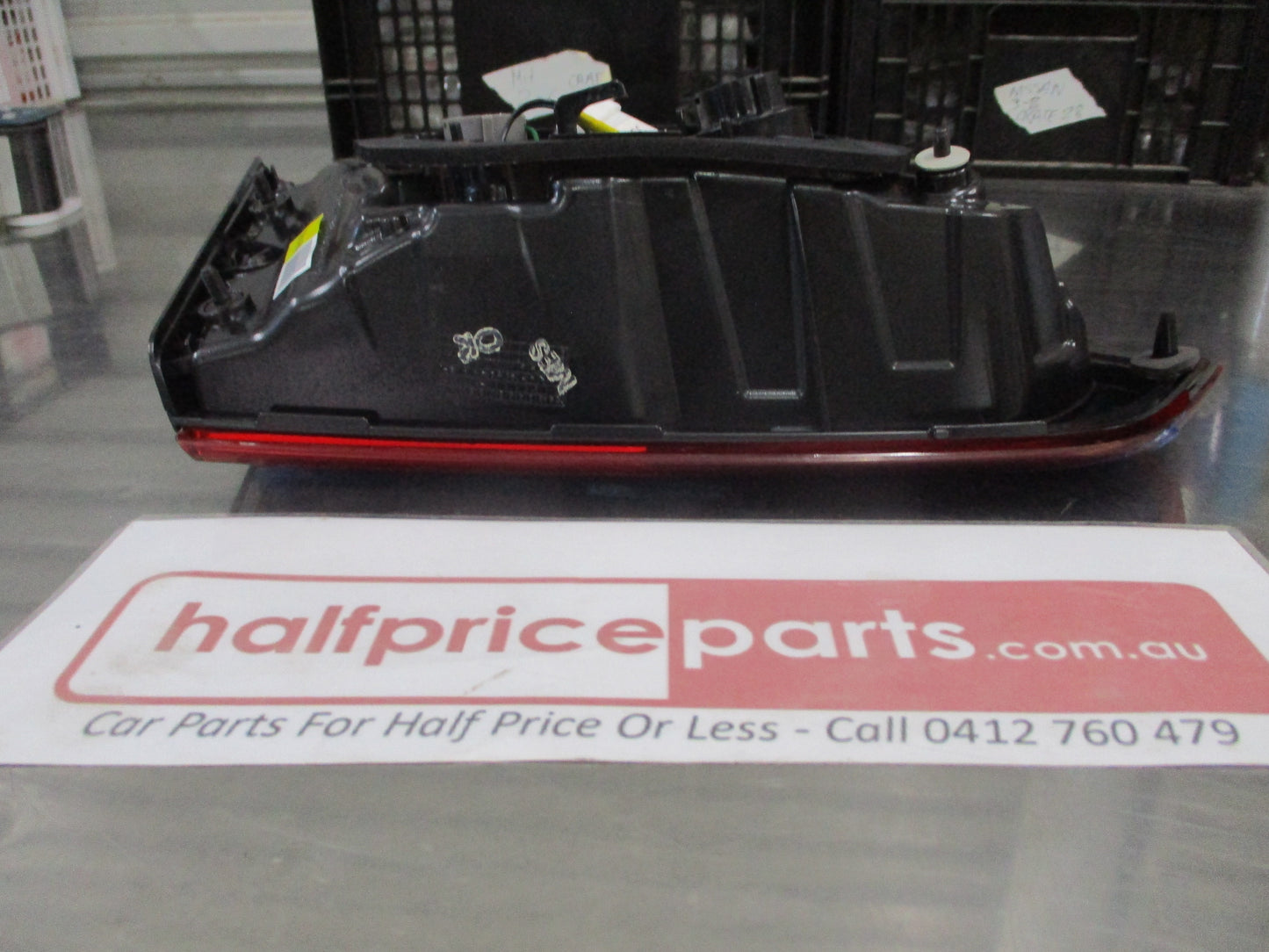 Kia Cerato Genuine Right Rear Combination Lamp Assembly (Drivers) New Part