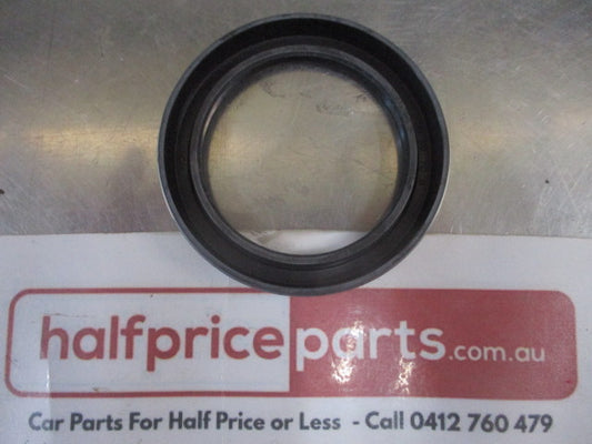 Mazda BT-50/B2200/B2500/B2600 Genuine Outlet Oil Seal New Part