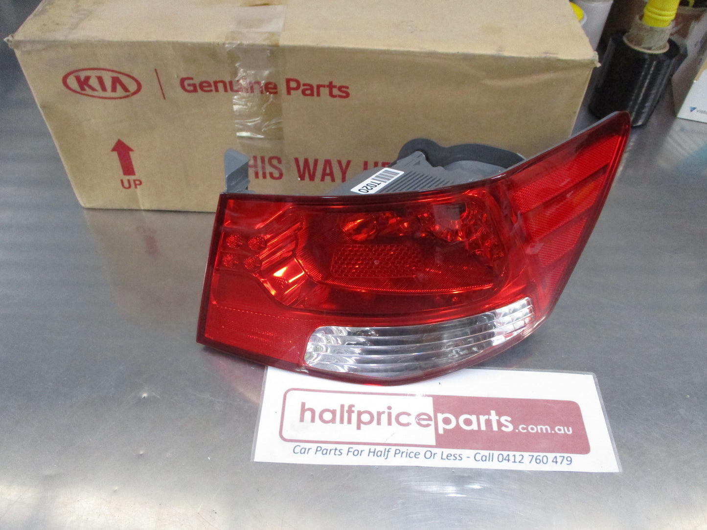 Kia Cerato Sedan Genuine Right Hand Rear Combination Light New Part