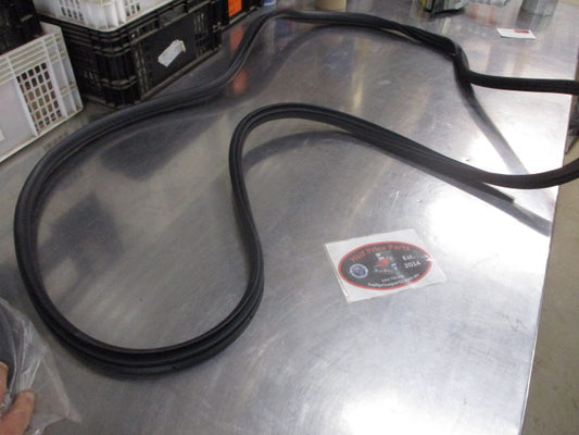 Hyundai Tucson Genuine Left Hand Front Door Body Weather Strip New Part