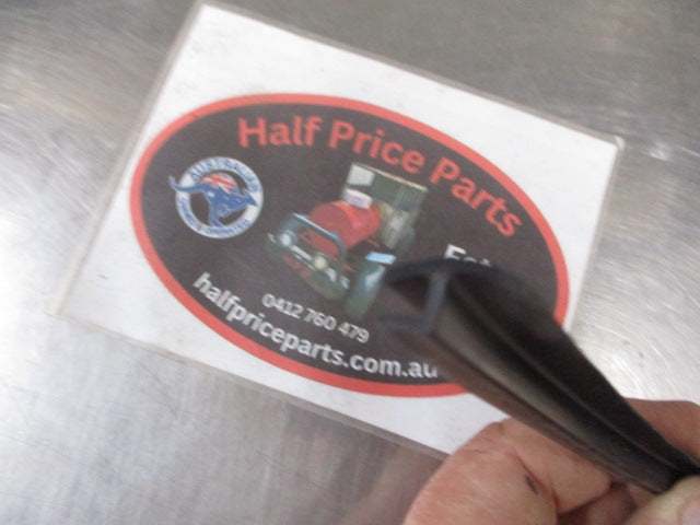 Hyundai Elantra Genuine Front Windscreen Moulding New Part