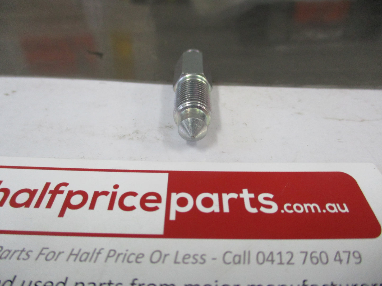 Nissan Skyline R32/300ZX Z32 Genuine Rear Caliper Bleed Nipple New Part