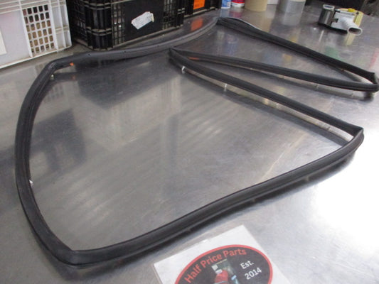 Hyundai ix35 Genuine Left Hand Rear Door Weather Strip Rubber New Part