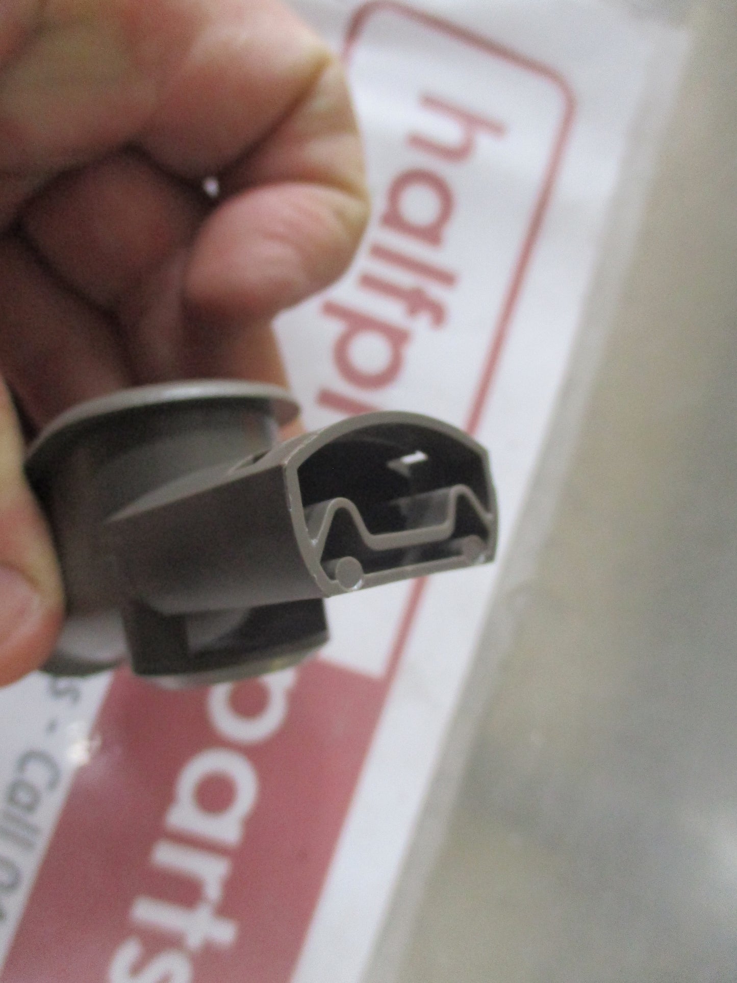 Holden VT-VX-VY Commodore/ WH/WK Statesman Genuine Door Lock Snipper Knob Surround New Part