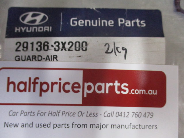 Hyundai Elantra Genuine Left Hand Front Radiator Air Guard New Part