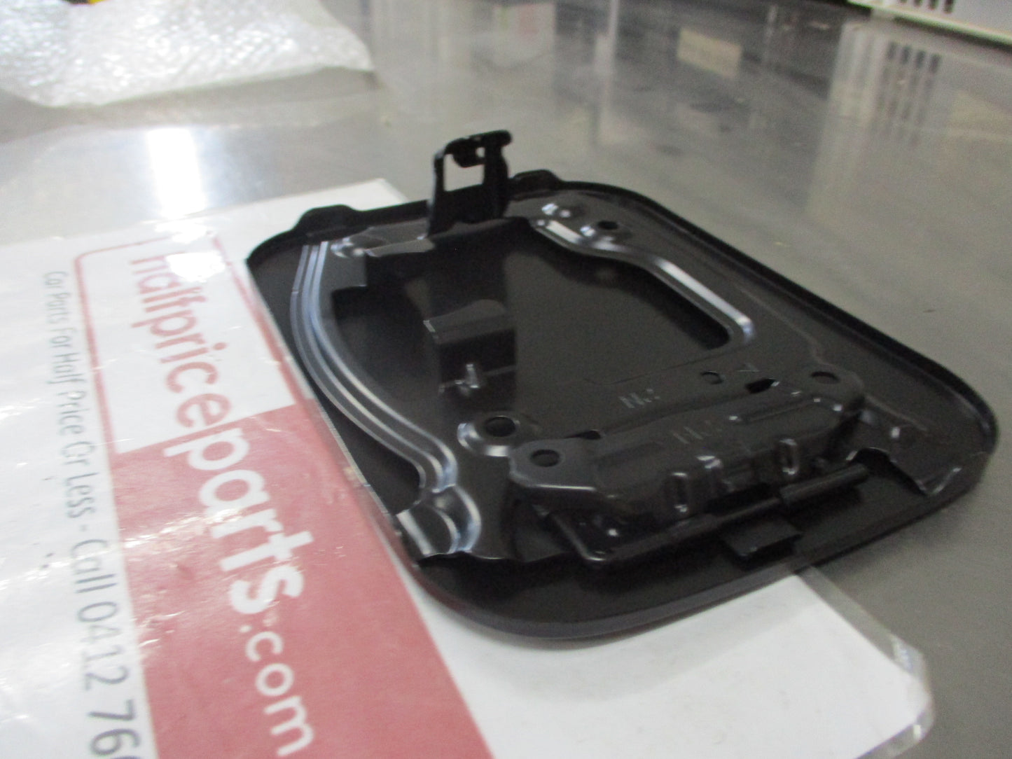 Toyota Landcruiser 200 Series Genuine Fuel Filler Lid (Unpainted) New Part