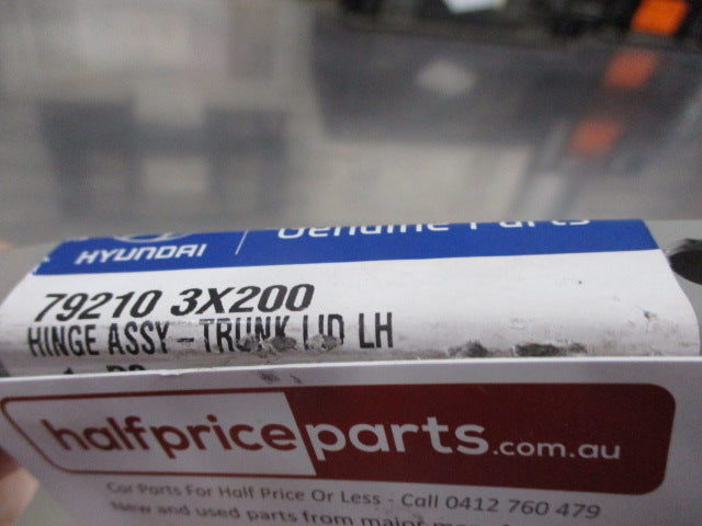 Hyundai Elantra Genuine Left Hand Rear Boot Lid Hinge Assembly New Part