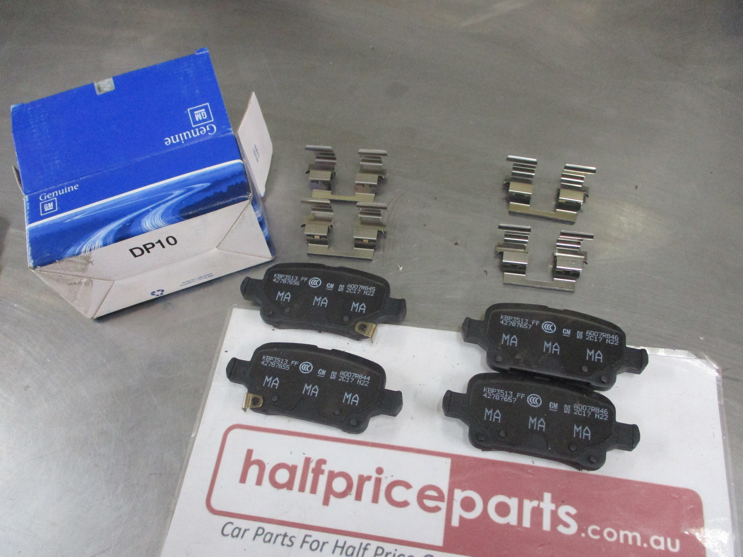 Holden Cruze Genuine Rear Disc Brake Pad Set New Part