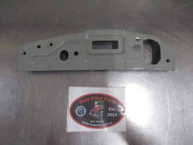 Hyundai Accent Genuine Right Hand Carrier Mounting Bracket Assembly New Part