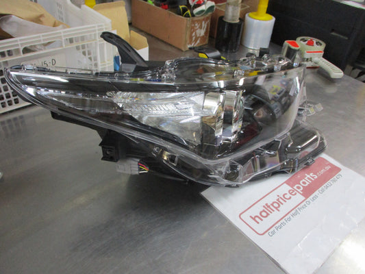 Toyota Corolla Genuine Right Hand Head Light Assembley New Part