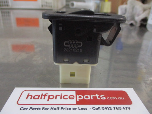 SSS Auto 1 Button With Illumination 6 Pin Suits Ford FG Falcon/SX/SY Territory New Part