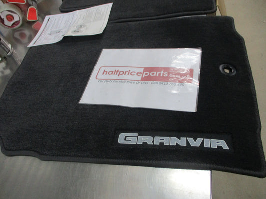 Toyota Granvia Genuine Front Carpet Mat Set New Part