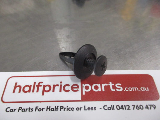 Ford PX Ranger/Everest Genuine Wheel Opening Molding Rivet New Part