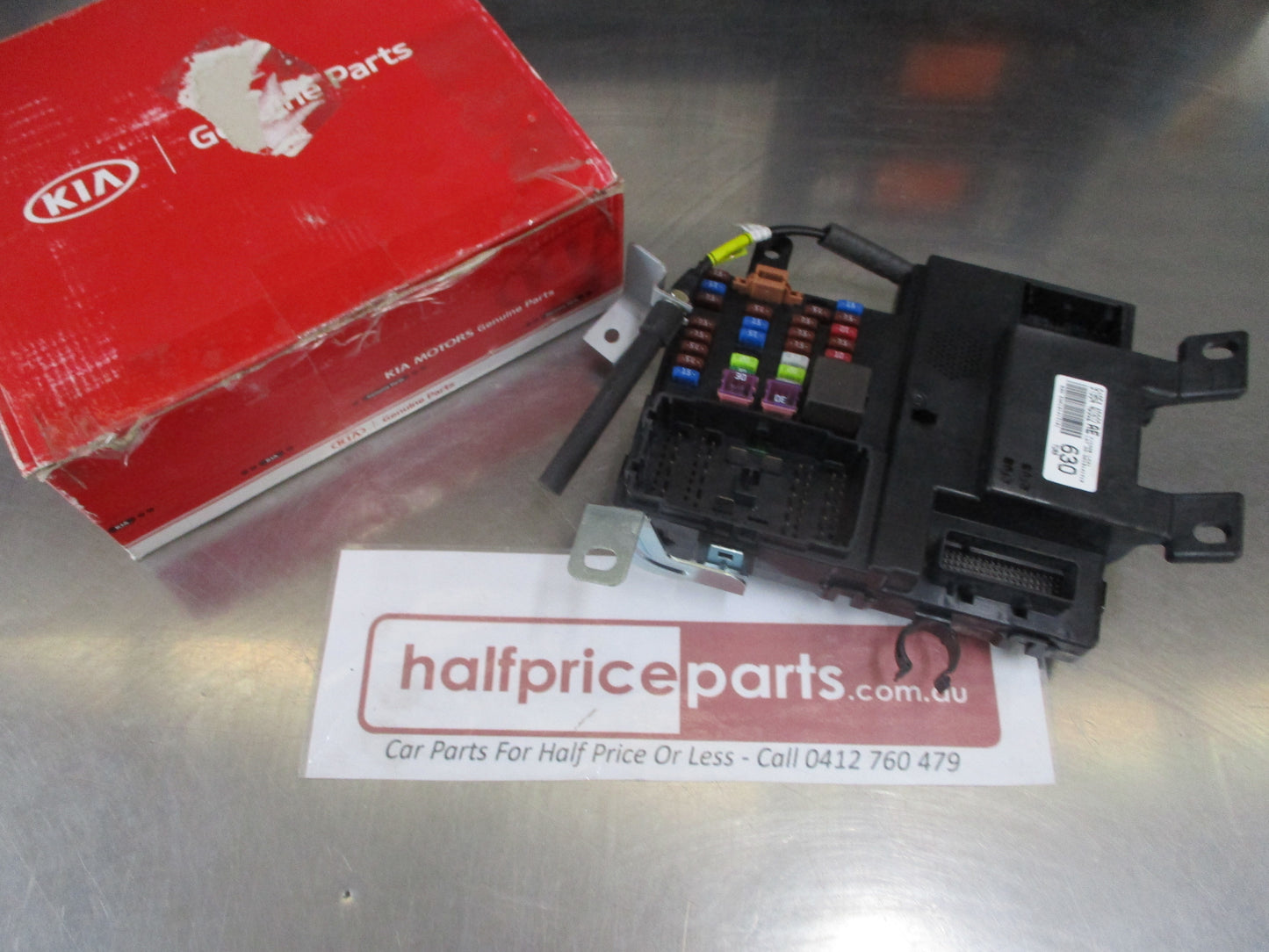 Kia Carnival Genuine Instrument Panel Junction Box Assy New Part