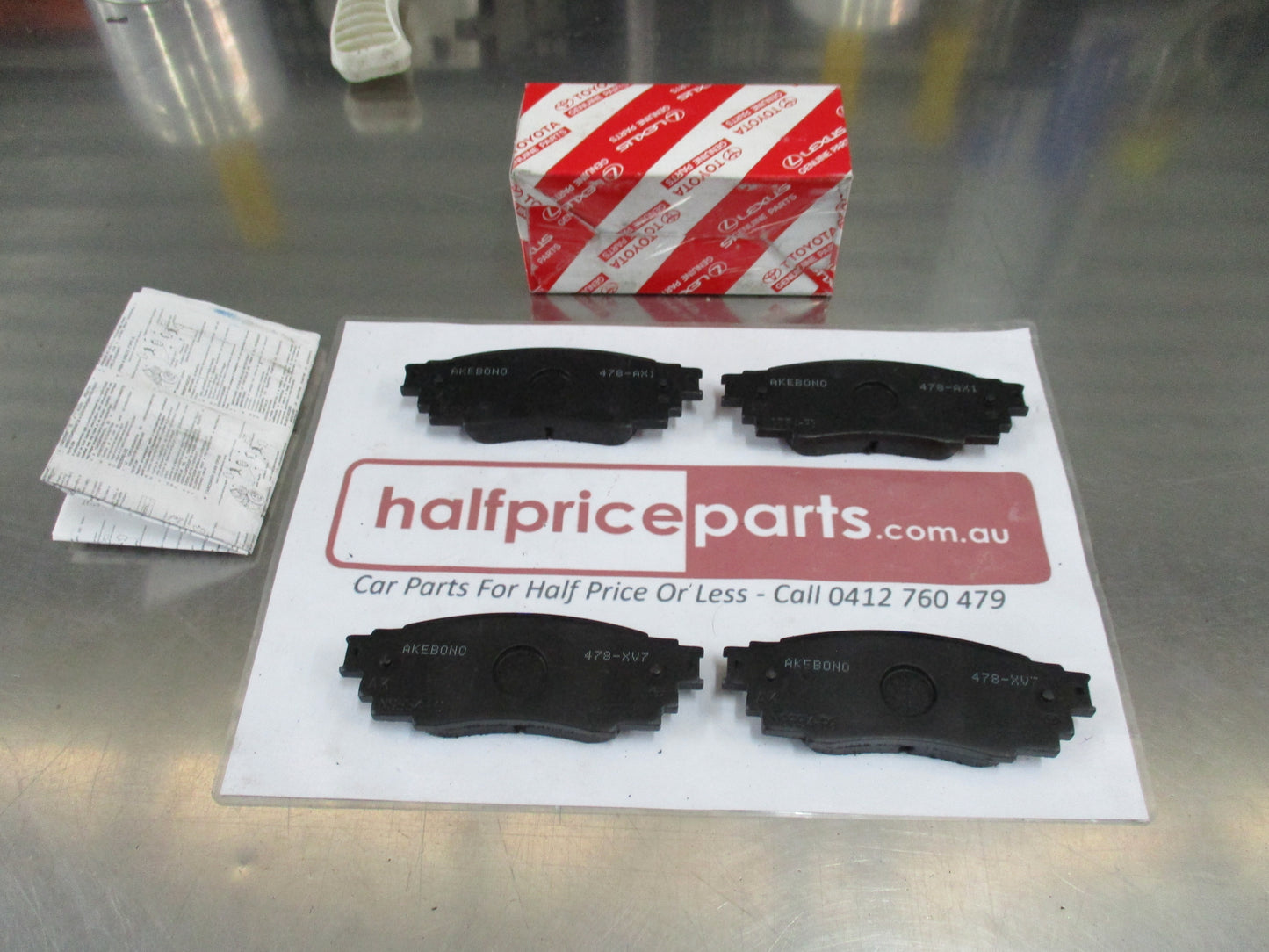 Toyota Camry/LEXUS ES300h/UX250h Genuine Rear Disc Brake Pad Set New Part