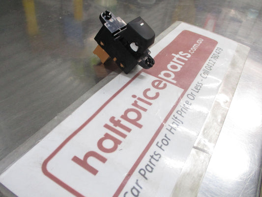 Hyundai I30 Sedan Genuine Left Hand Rear Power Window Switch New Part