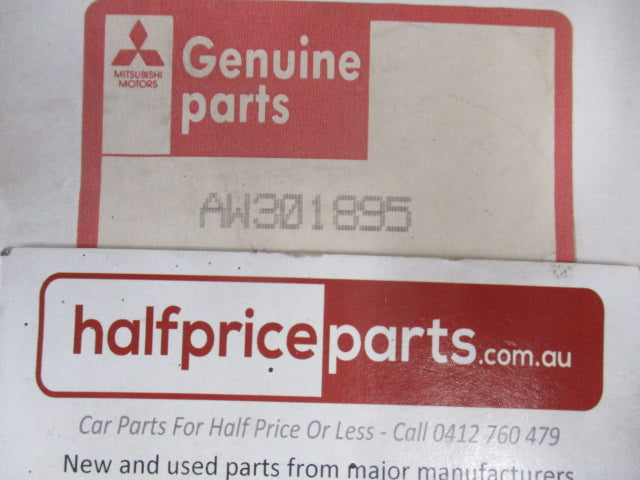 Mitsubishi Express Genuine Engine Air Filter New Part