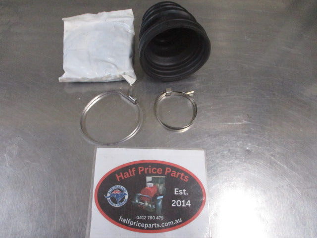 Mitsubishi Triton Genuine CV Boot Kit New Part
