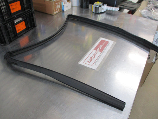 Honda Civic Genuine Right Hand Rear Door Window Channel Rubber New Part