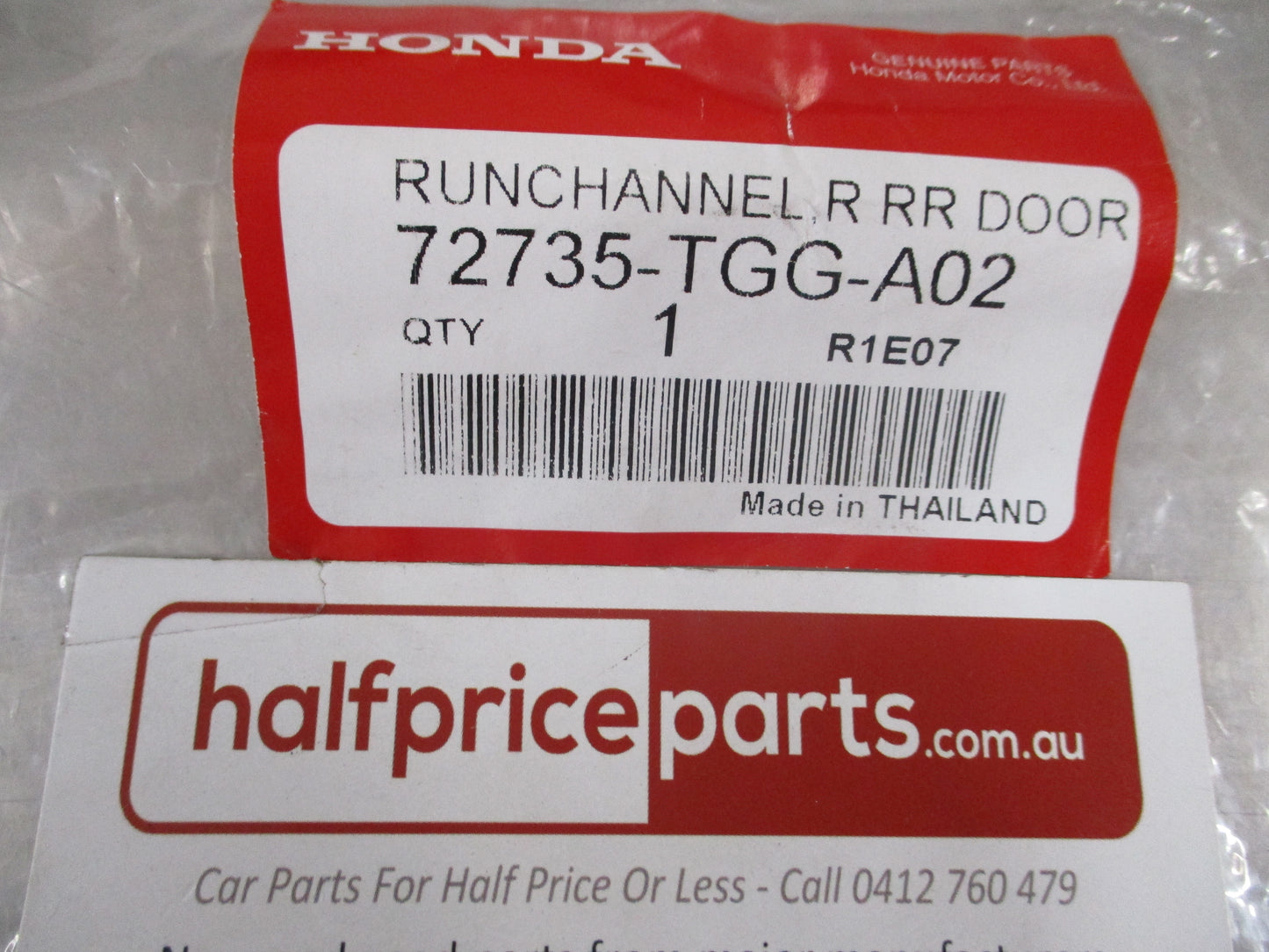 Honda Civic Genuine Right Hand Rear Door Window Channel Rubber New Part