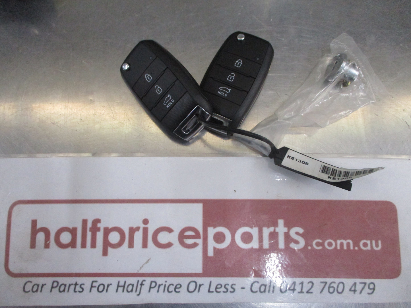 Kia Optima Genuine Key And Cylinder Lock And 2 Keys 2 Fobs New Part