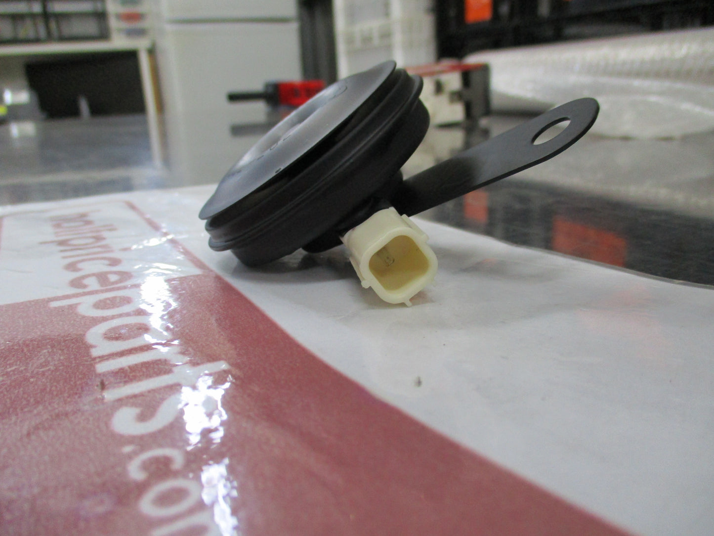 Honda CR-V/Jazz Genuine Low Tone Horn Assembly New Part