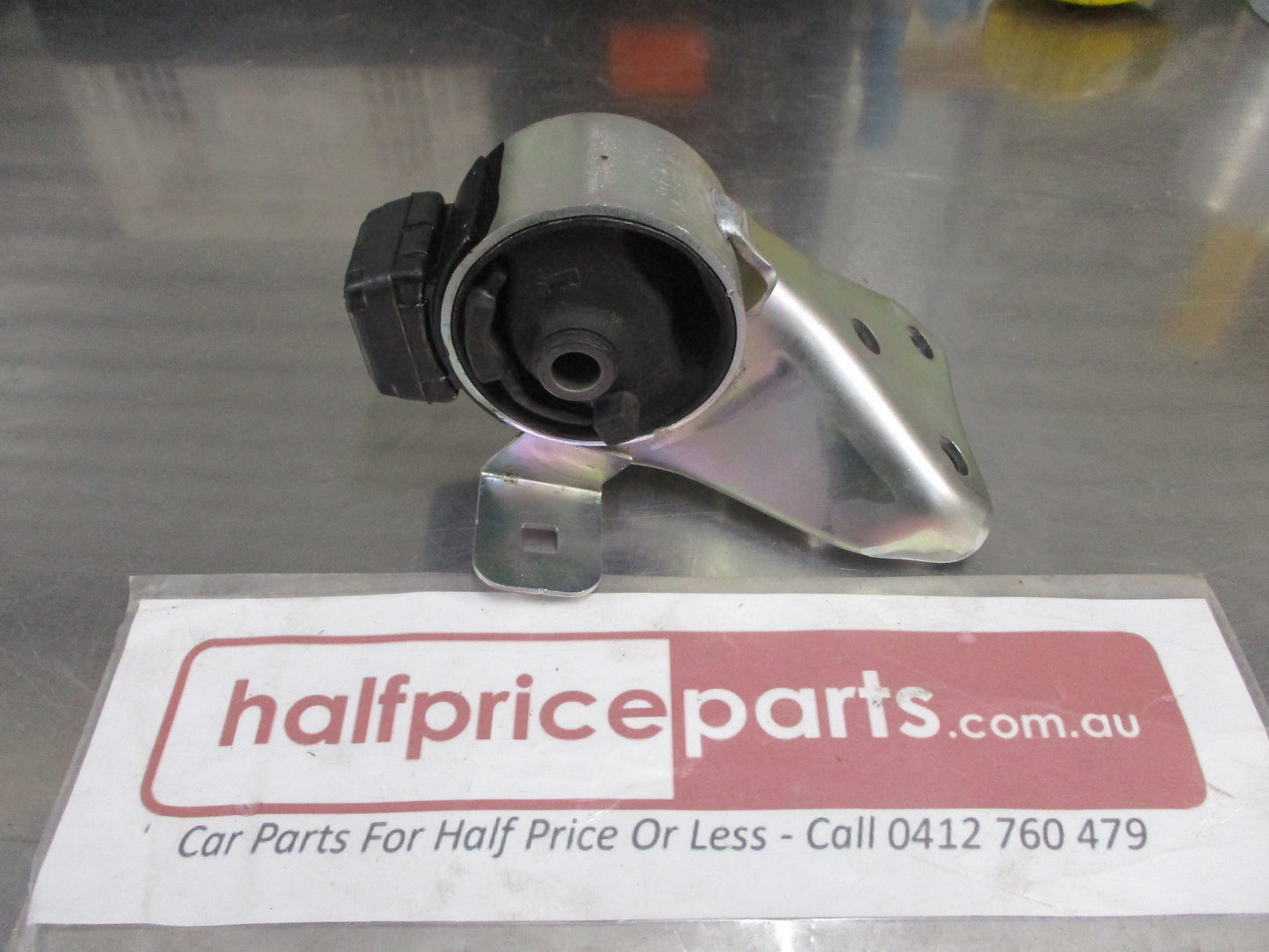 Mazda 323 Protege Genuine Rear Engine Mount No 1 New Part