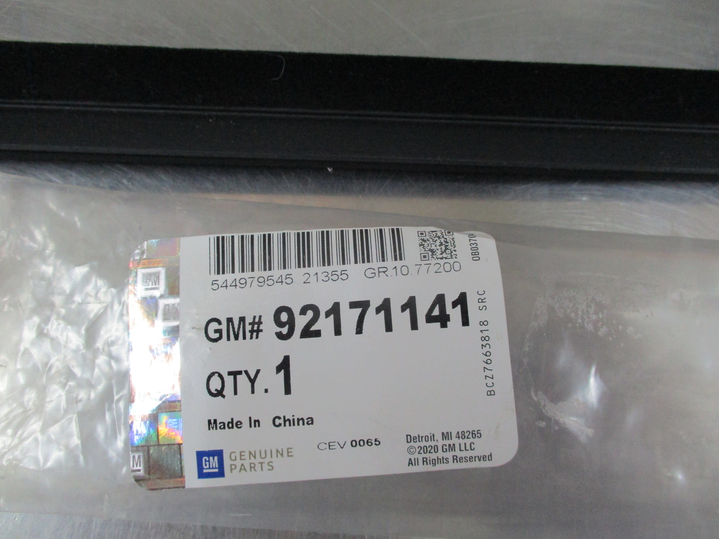 Holden Commodore Genuine VT-VX-VY-VZ Left Hand Rear Moulding New Part