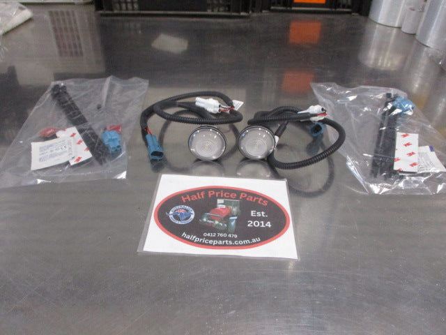 Mitsubishi MQ Triton Genuine Front Position Light Kit New Part