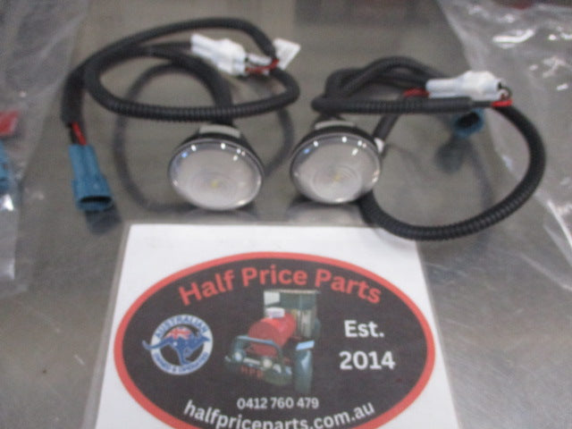 Mitsubishi MQ Triton Genuine Front Position Light Kit New Part