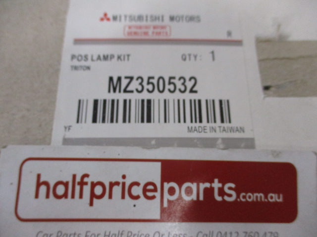 Mitsubishi MQ Triton Genuine Front Position Light Kit New Part