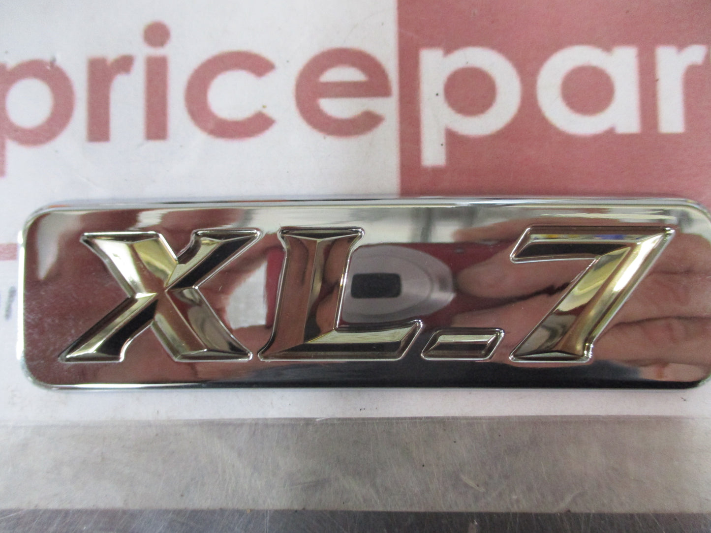 Suzuki Grand Vitara XL-7 Genuine Guard Emblem New Part