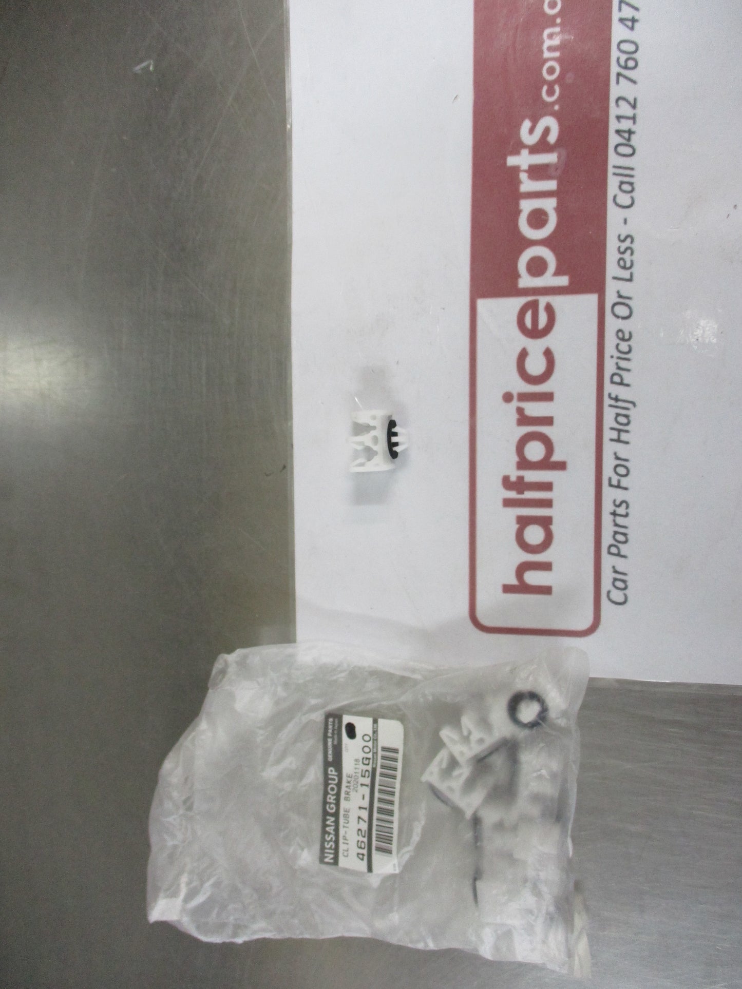 Nissan R32 Skyline Genuine Brake Line Clip Holder New Part