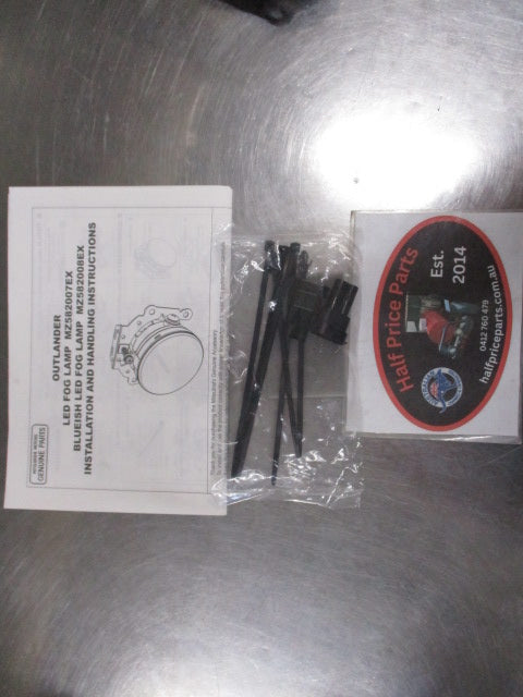 Mitsubishi Outlander Genuine Fog Light LED Upgrade Kit New Part