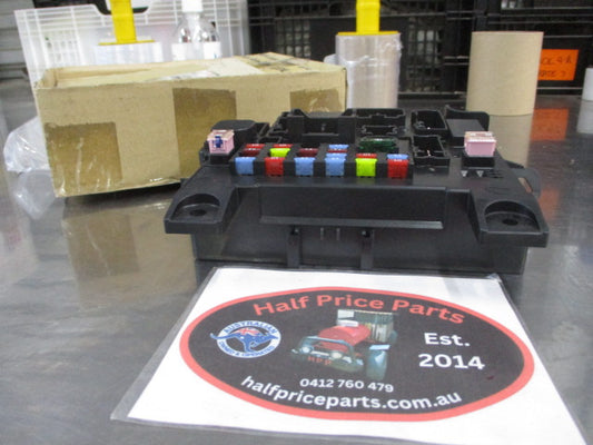 Mitsubishi Lancer Evolution Genuine Fuse Relay Box Relay Module New Part