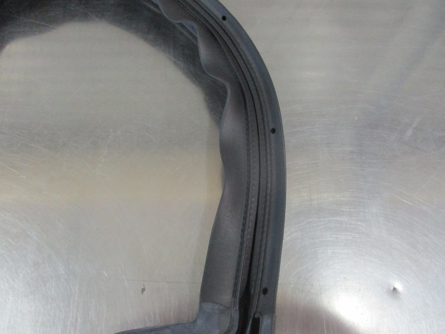 KIA Carnival Genuine Left Rear Upper Weather Strip New Part