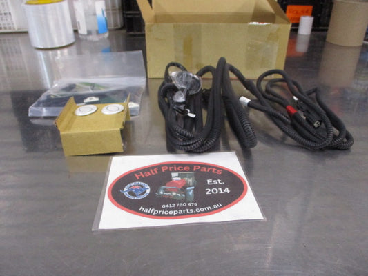 Mitsubishi Outlander Genuine Dimond White Front Park 2 Sensor Kit New Part