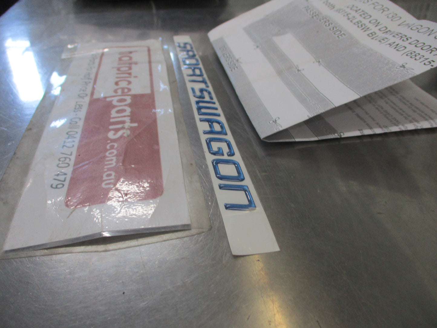 Hyundai i30 Genuine BLUE Sportswagon Front Door Decal New Part