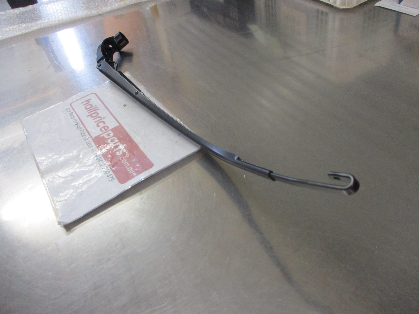 Mazda CX-3 Genuine Drivers Wiper Arm Assembly New Part