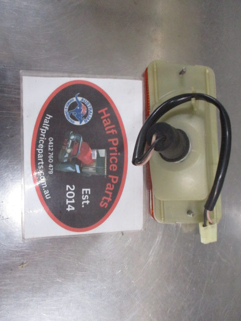 Mitsubishi Galant/Sigma Genuine Left Hand Front Bumper Indicator New Part